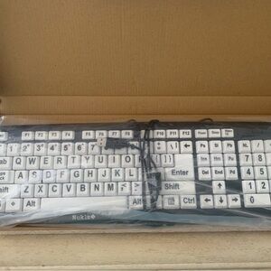 NWT USB wired high contrast oversized letters Black and White Keyboard